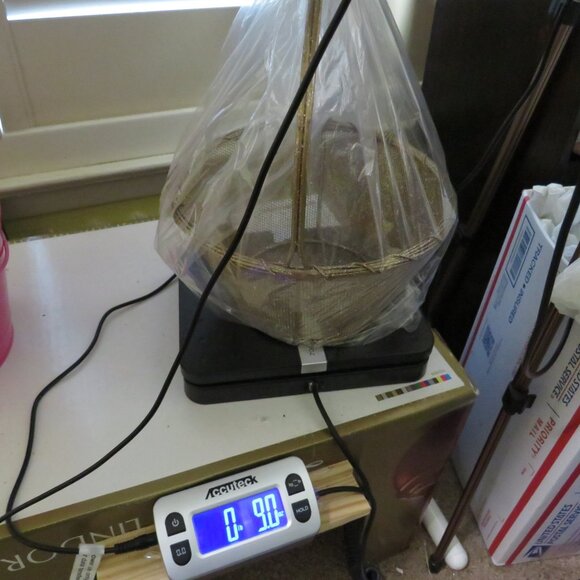 Star-y Champagne Gold Wire Basket (Glittered in Silver) very sturdy - Picture 10 of 10